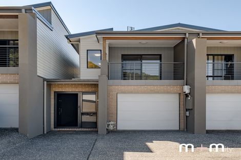 Property photo of 34D Wallbank Way Bulli NSW 2516