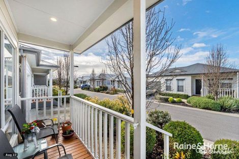 Property photo of 124/10 Skylark Boulevard Clyde North VIC 3978