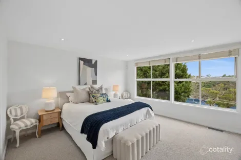 Property photo of 120 Killarney Drive Killarney Heights NSW 2087