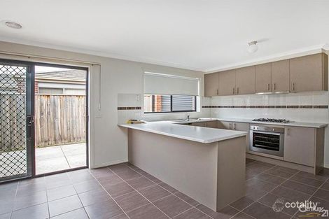 Property photo of 4 Olivia Court Pakenham VIC 3810