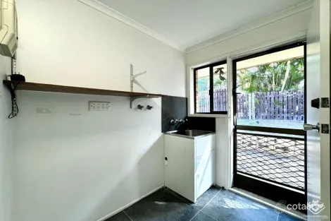 Property photo of 152 Heeb Street Benowa QLD 4217