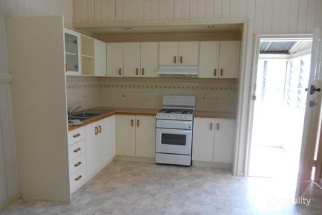 19 Broughton Rd, Kedron, QLD 4031