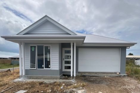 Property photo of 24 Cherry Venture Drive Eli Waters QLD 4655