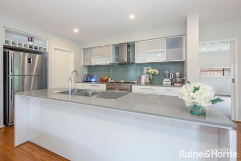 Property photo of 17 Coop Drive Gisborne VIC 3437
