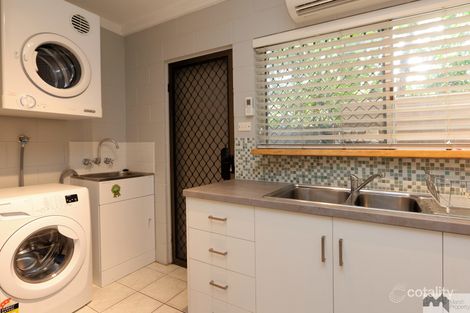 Property photo of 2/189 McLeod Street Cairns North QLD 4870