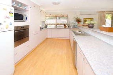 Property photo of 25 Teasel Crescent Forest Lake QLD 4078