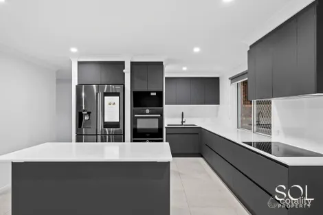 Property photo of 19 Kyeema Crescent Bald Hills QLD 4036