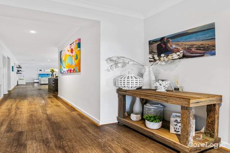 Property photo of 24 Verve Circuit Cranbourne West VIC 3977