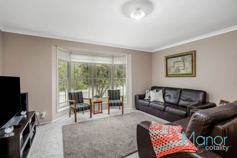 Property photo of 2 Tamara Place Beaumont Hills NSW 2155