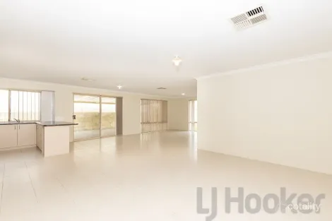 Property photo of 13 Cuballing Retreat Dawesville WA 6211