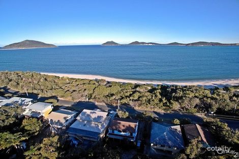 Property photo of 12 Fishermans Walk Hawks Nest NSW 2324