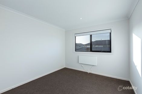 62 Beehive Dr, Williams Landing, VIC 3027