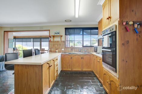 Property photo of 39 Whitford Way Frankston VIC 3199