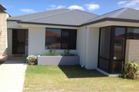Property photo of 2 Cherrytree Gardens Stirling WA 6021