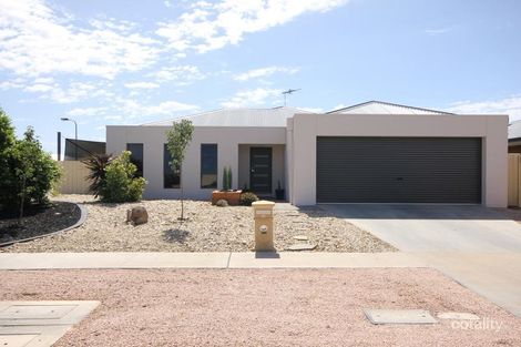 Property photo of 16 Barraclough Way Mildura VIC 3500