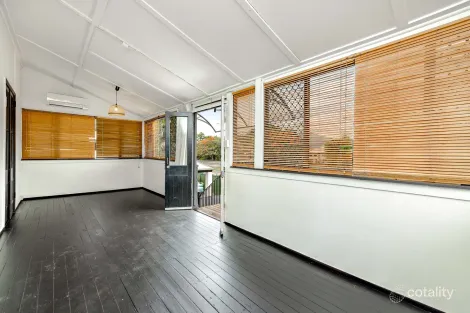 Property photo of 2/173 Kamerunga Road Freshwater QLD 4870