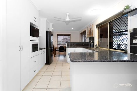Property photo of 33 Royal Sands Boulevard Bucasia QLD 4750