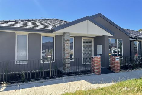 15 Hunt Way, Pakenham, VIC 3810