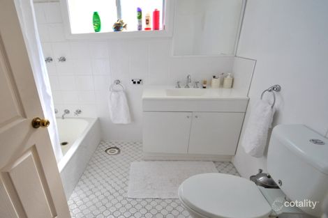 Property photo of 14 Kenilworth Street Mannering Park NSW 2259