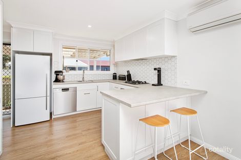 Property photo of 2/8 Wilford Street Corrimal NSW 2518