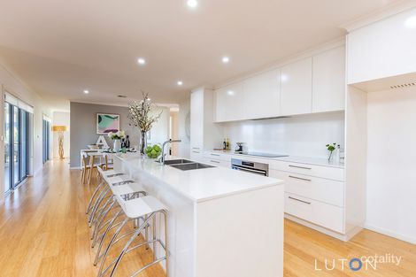 Property photo of 1 Haviland Street Coombs ACT 2611