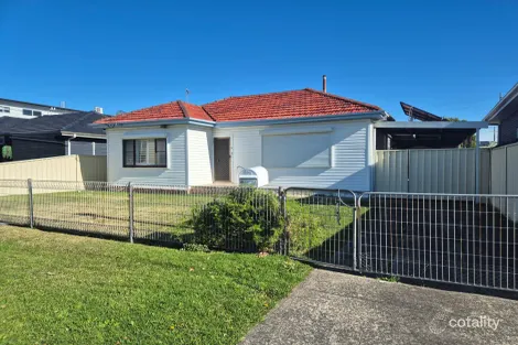 2 Antrim Ave, Warilla, NSW 2528