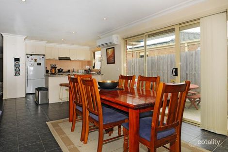 9 Edinburgh Dr, Skye, VIC 3977