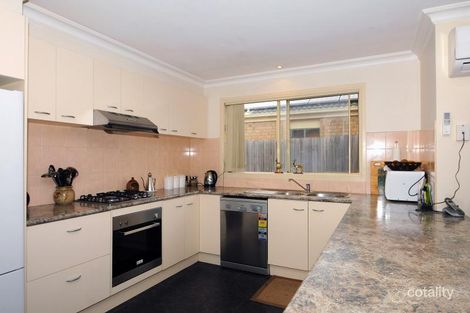 Property photo of 9 Edinburgh Drive Skye VIC 3977