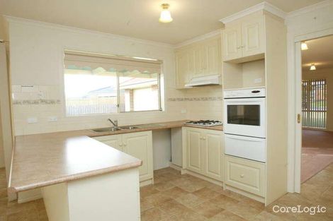 Property photo of 3 Charles Conder Place Berwick VIC 3806