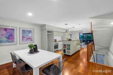 Property photo of 21/9 Rosecliffe Street Highgate Hill QLD 4101