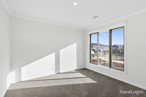 Property photo of 10 Fistral Street Armstrong Creek VIC 3217