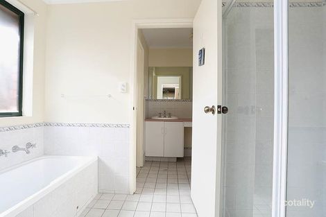 Property photo of 5 McDermott Place Green Fields SA 5107