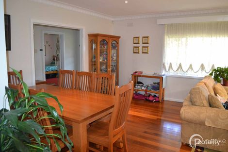 Property photo of 3 Evan Street Berwick VIC 3806