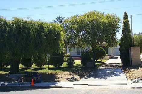 6 Mclean St, Melville, WA 6156
