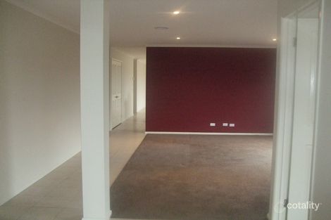 Property photo of 17 Yarra Gum Road Manor Lakes VIC 3024