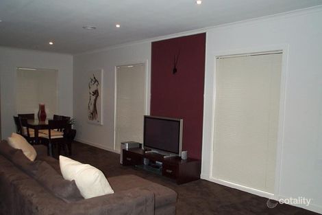 107 Sovereign Manors Cres, Rowville, VIC 3178