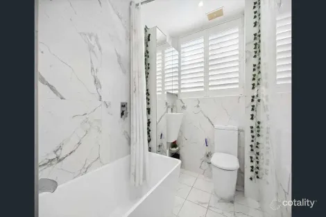 Property photo of 1/56 Pacific Parade Dee Why NSW 2099