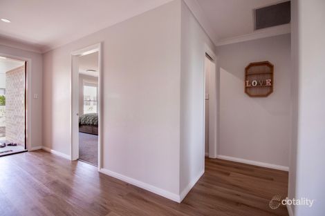 Property photo of 8 Aqua Court Dubbo NSW 2830