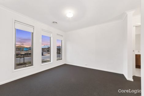 Property photo of 11 Savage Way Clyde North VIC 3978