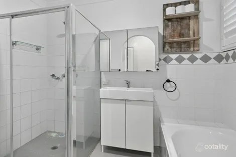 Property photo of 20 Darlingup Road Wyee NSW 2259