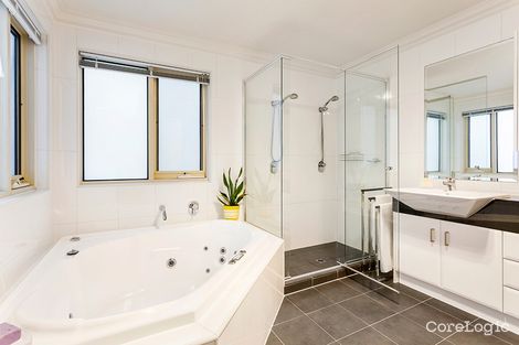 Property photo of 21 Kingfisher Gardens Brunswick East VIC 3057