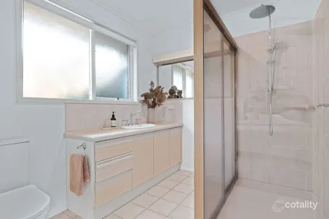 Property photo of 5 Studley Place Mount Martha VIC 3934