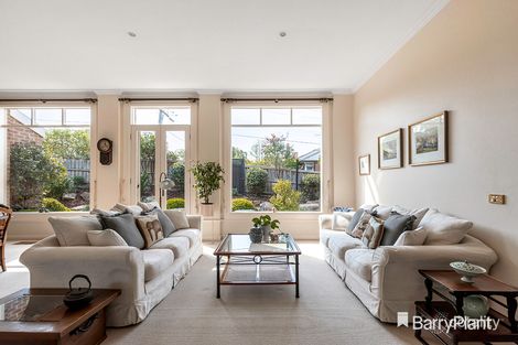 Property photo of 8 Yellow Box Terrace Heidelberg VIC 3084