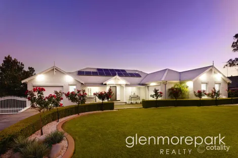 Property photo of 92 Sir John Jamison Circuit Glenmore Park NSW 2745
