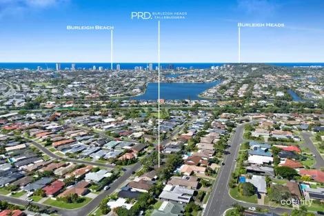 33 Montezuma Dr, Burleigh Waters, QLD 4220