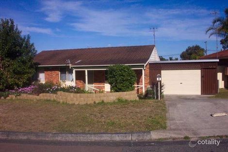 4 Helmar Cl, Blue Haven, NSW 2262