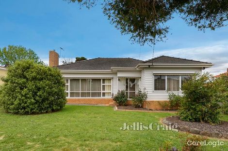 Property photo of 2 Lionel Street Doncaster East VIC 3109