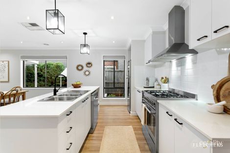 Property photo of 11 Morinda Way Doreen VIC 3754