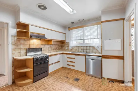 Property photo of 24 Sharps Road Tullamarine VIC 3043