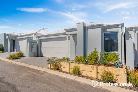 Property photo of 4/29 Coot Way Tapping WA 6065